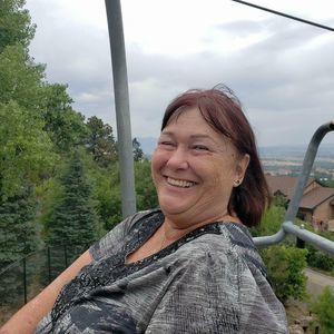 Meet your Posher, Joyce